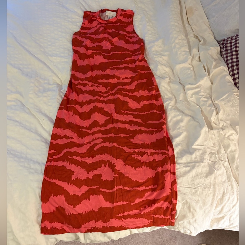Anthro midi pink dress size M. Worn as size 8/10.